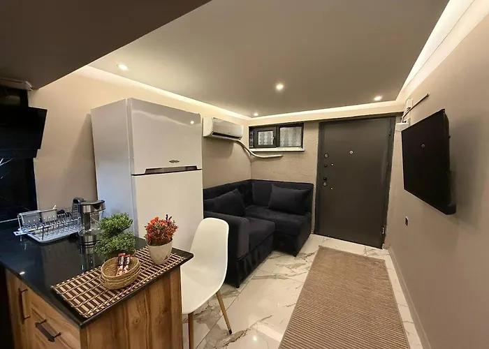 Cozy 1br Basement Close To Metro *