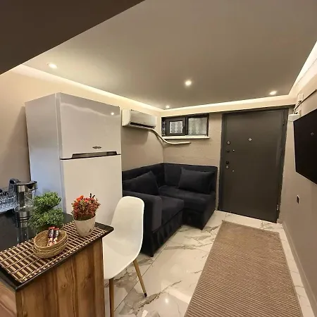 Cozy 1br Basement Close To Metro *